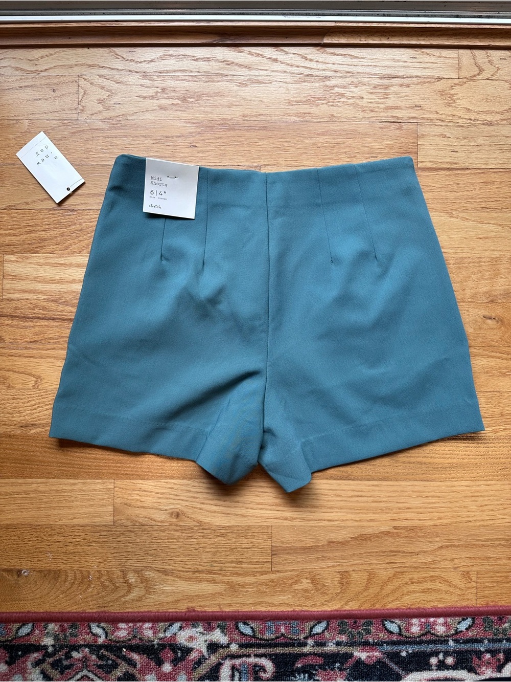 NWT A New Day Turquoise Women's Tailored High-Waist Midi Shorts, Size 6 - Picture 8 of 11